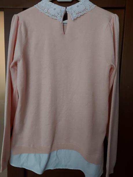 Krásny zaujímavý tenký dámsky svetrík, papaya,40