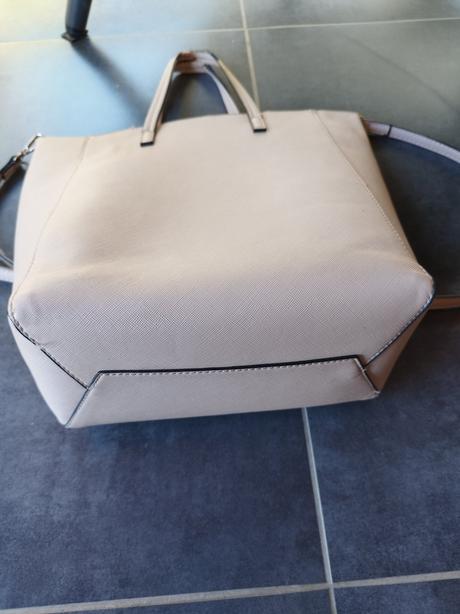 Ružová menšia kabelka, 