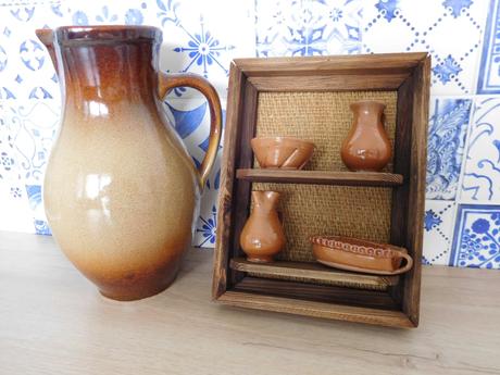 Keramika hnedá aj s minijatúrou, 