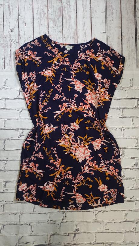 Letné šaty akiko, s