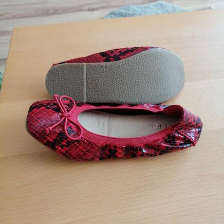 Balerínky next, next,28