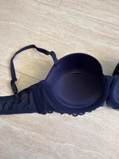 Podprsenka 75e/f, 75e