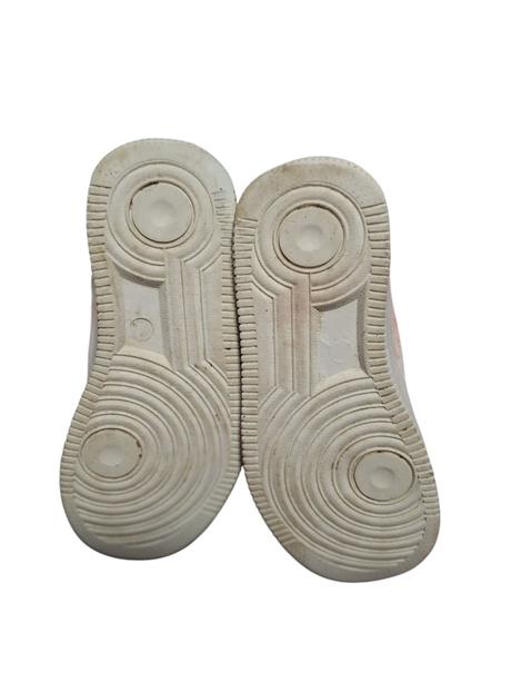 Dievčenské tenisky, 29