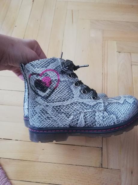 Topanocky so srdieckom, 28