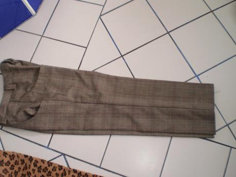 Nohavice karovane trojštvtove, s