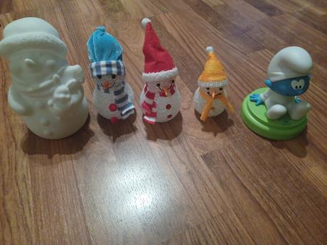 Predám led snehuliakov a šmolka, 