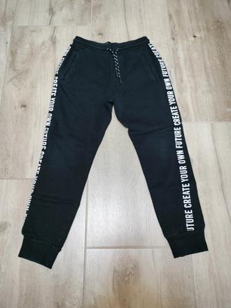 Teplaky, reserved,146