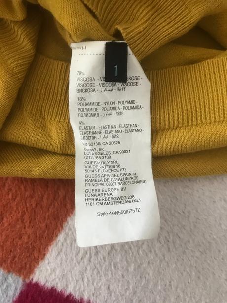 Rolak pleteny s kamienkami zn. guess, guess,s