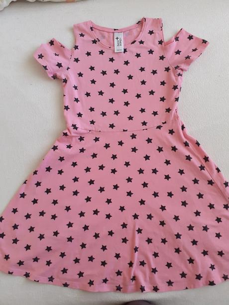 Hviezdičkové šaty., 134