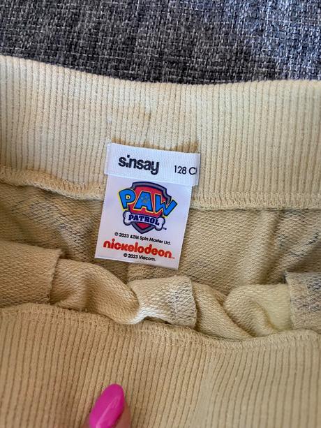 Kraťasy, sinsay,128