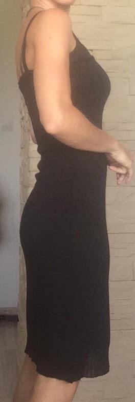 Nenosené "malé čierne", xs