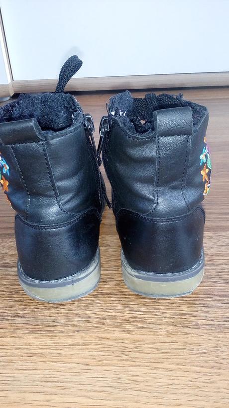 Členkové topánky, 26