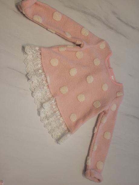 Krasny svetrik, f&f,86