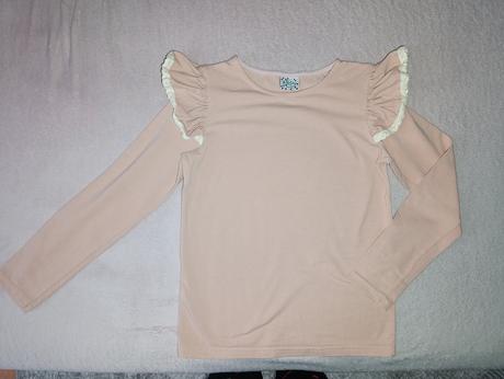 Tričko s volánikmi, 146