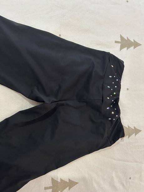 Gymnastické oblečko, decathlon,146