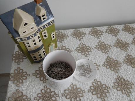 Špendlíky kovová hlavička 700 g,, 