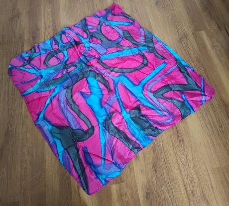 Ručne maľovaná šatka, 