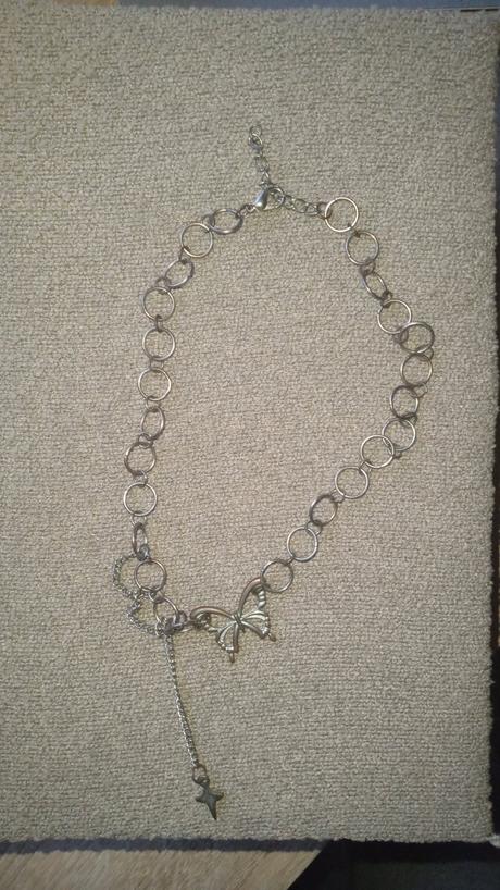Strieborný náhrdelník, 