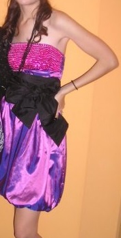 Ružovo-fialové spoločenské šaty s flitrami, s