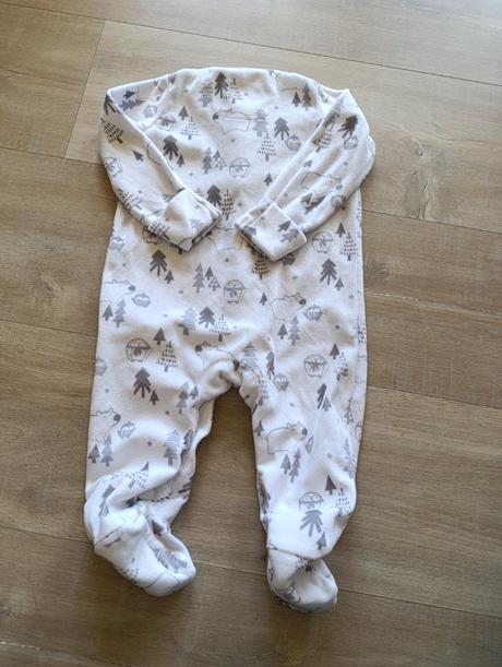 Hrubšie pyžamko, f&f,68