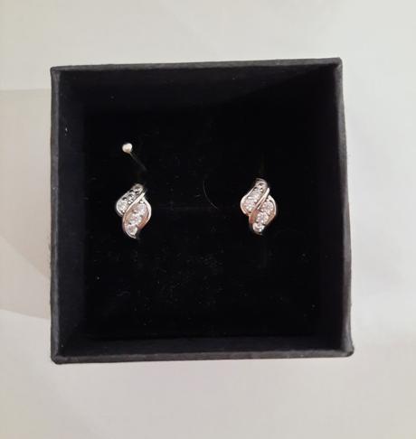 Strieborné náušnice, 