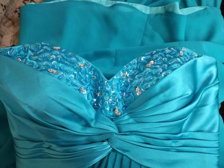 Šaty veľkosť 40-42, 42