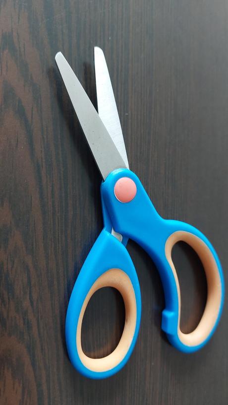 Nožničky herlitz ergonomické pre pravákov,