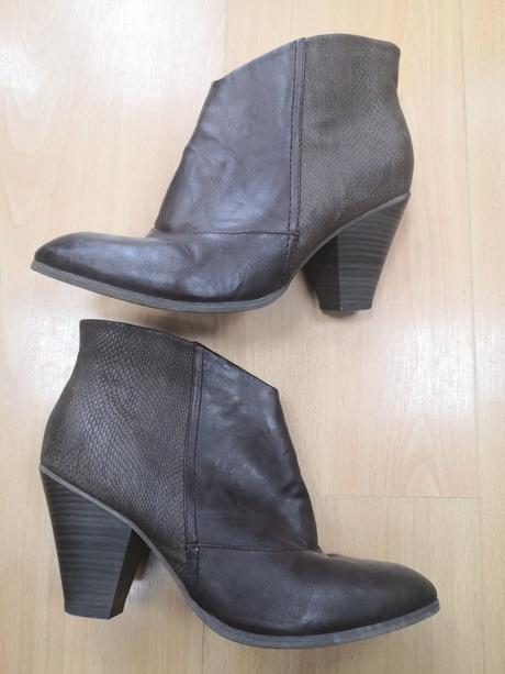 Kotníkové čižmičky, 39