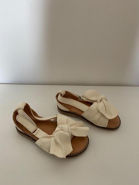 Nádherné kožené sandalky, zara,21