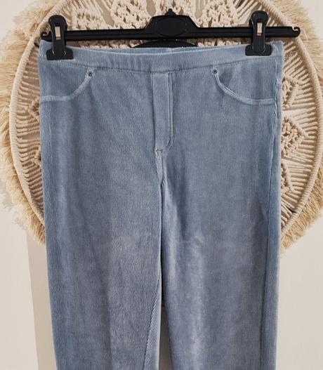 Menčestrové jegginy, s