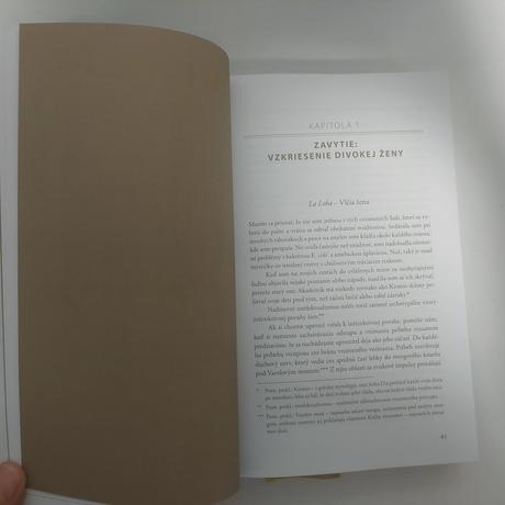 Zeny ktore behali s vlkmi,