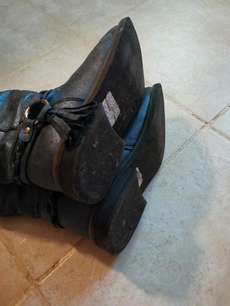 Prechodné cizmy, 32