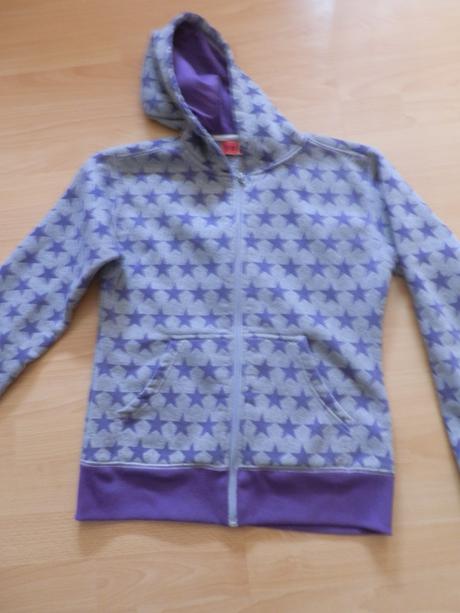 Mikina pre dievča, 164