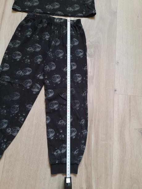 Pyžamo planéty 110-116, lupilu,110