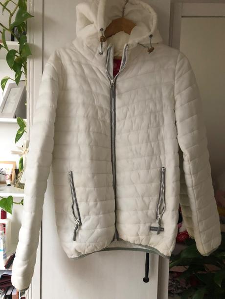 Biela bunda/ biela prechodná bunda/ jarná bunda, s