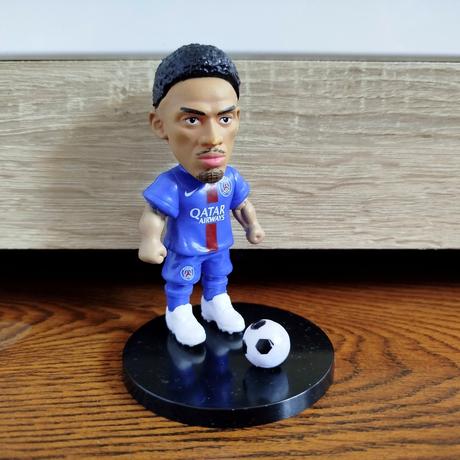 Postavička futbalistu dembele + kartičky grátis,