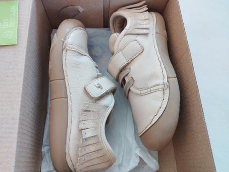 Dievčenské topánky, 25