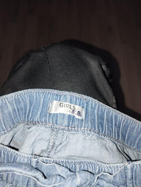 Detské nohavice, 104