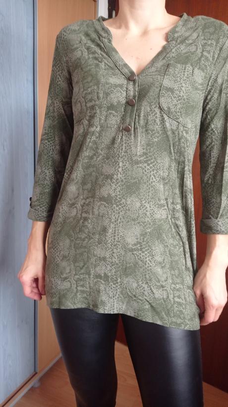 Zelená tunika next, č. 36, hadí vzor, top stav, next,36