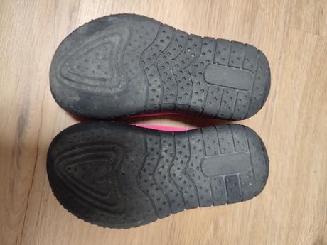 Topanky do vody 24, 24