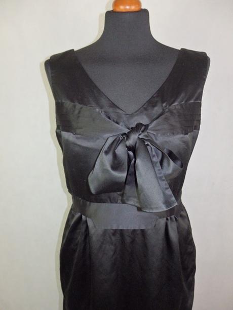 Luxusné čierne  šaty, 36