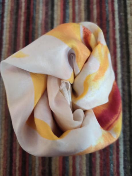 Šatka, 67x70, nosena, l