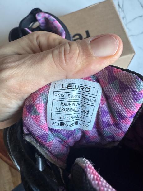 Lewro nepremokave turisticke topanky v30, salewa,30