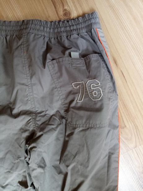 Športové nohavice., c&a,158