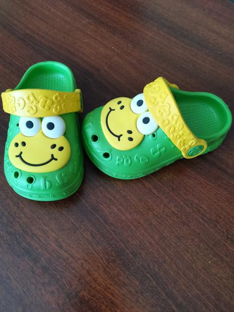 Detské crocsy veľkosť 22, coqui,22