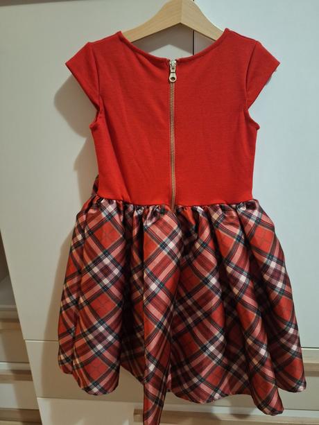 Vianočné šaty, 116