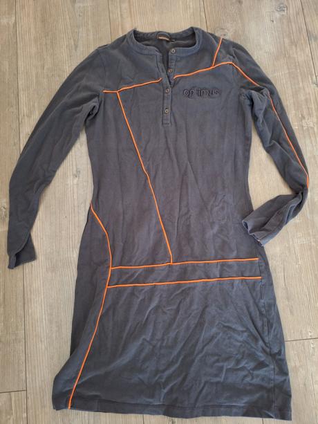 Bavlnené šaty s oranžovým lemom, m