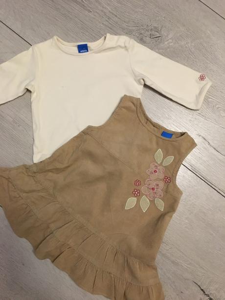 Krásne šatičky skvetinkou, adams,74