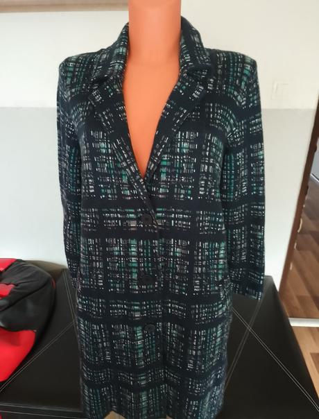 Dlhší sveter v.38-40, m