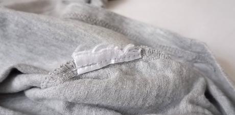 Tričko s nápisom a motýlikmi, orsay,s